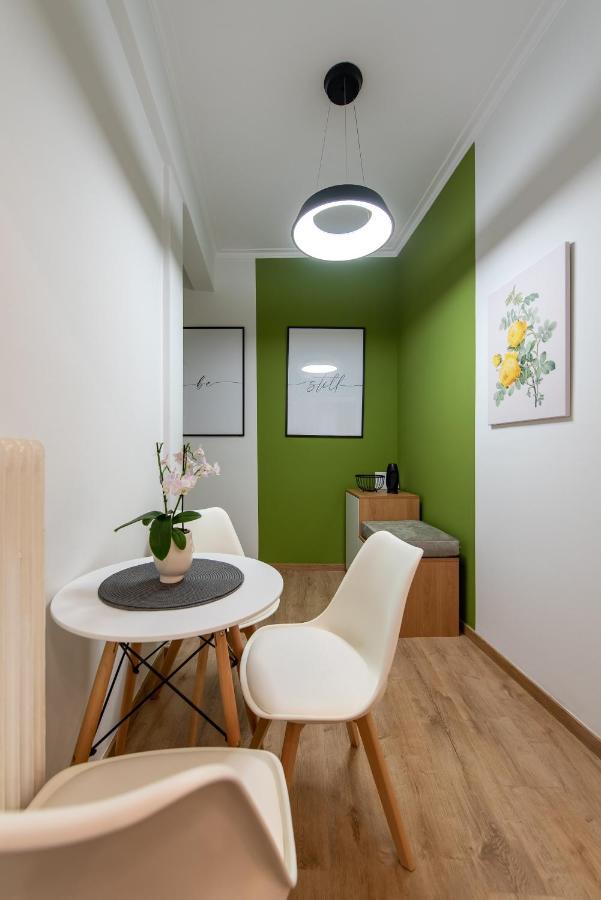 Medluxe Cozy Apartment! Athens Luaran gambar